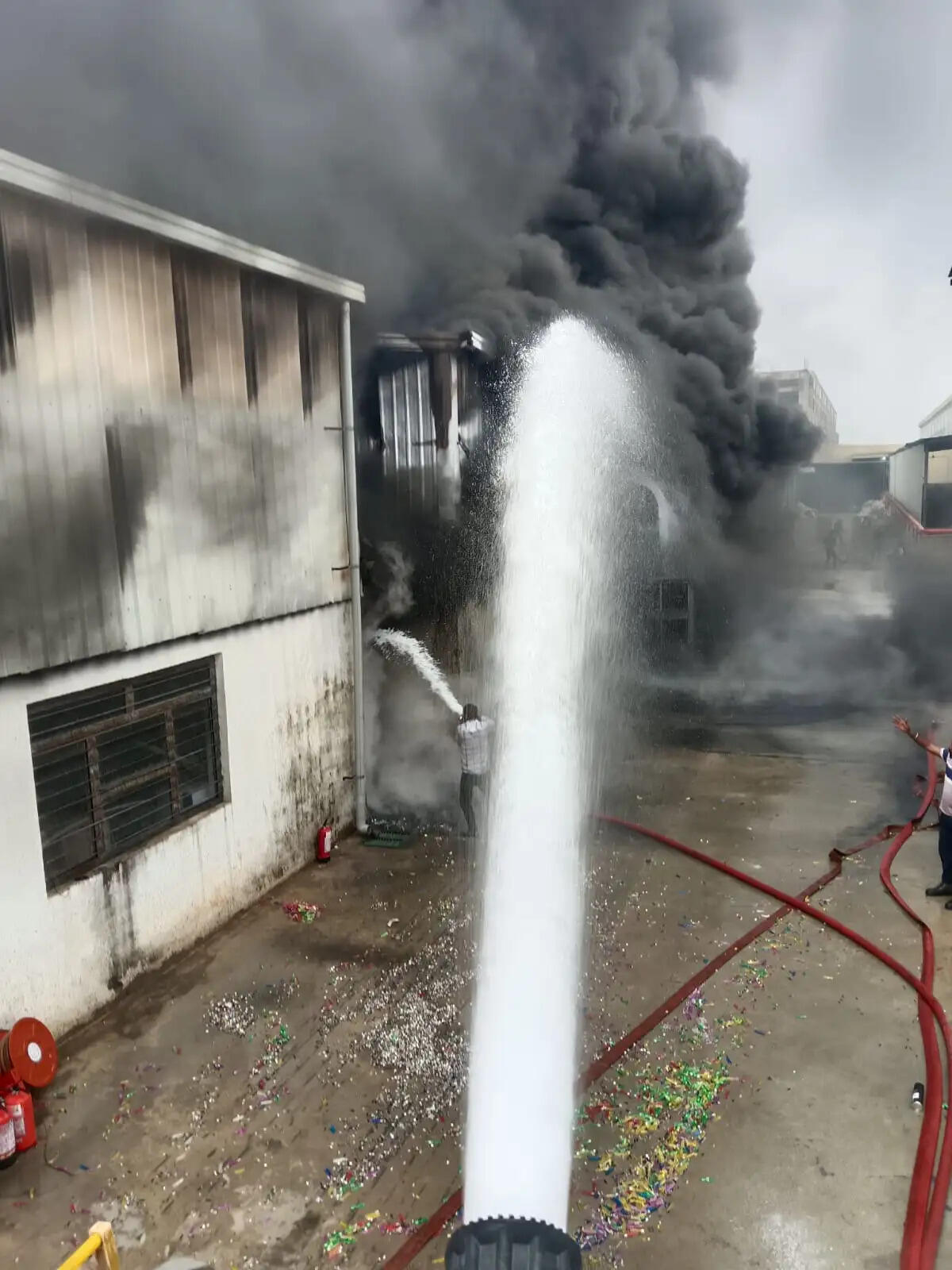 &nbsp;भिवाड़ी औद्योगिक क्षेत्र की केमिकल पटाखा फैक्ट्री में आग, सात मजदूरों की मौत​​​​​​​