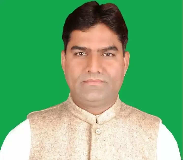 रबी सीजन के लिए खाद की तत्काल आपूर्ति और पारदर्शी मुआवजा वितरण प्राथमिक आवश्यकता सुखबीर जे तंवर