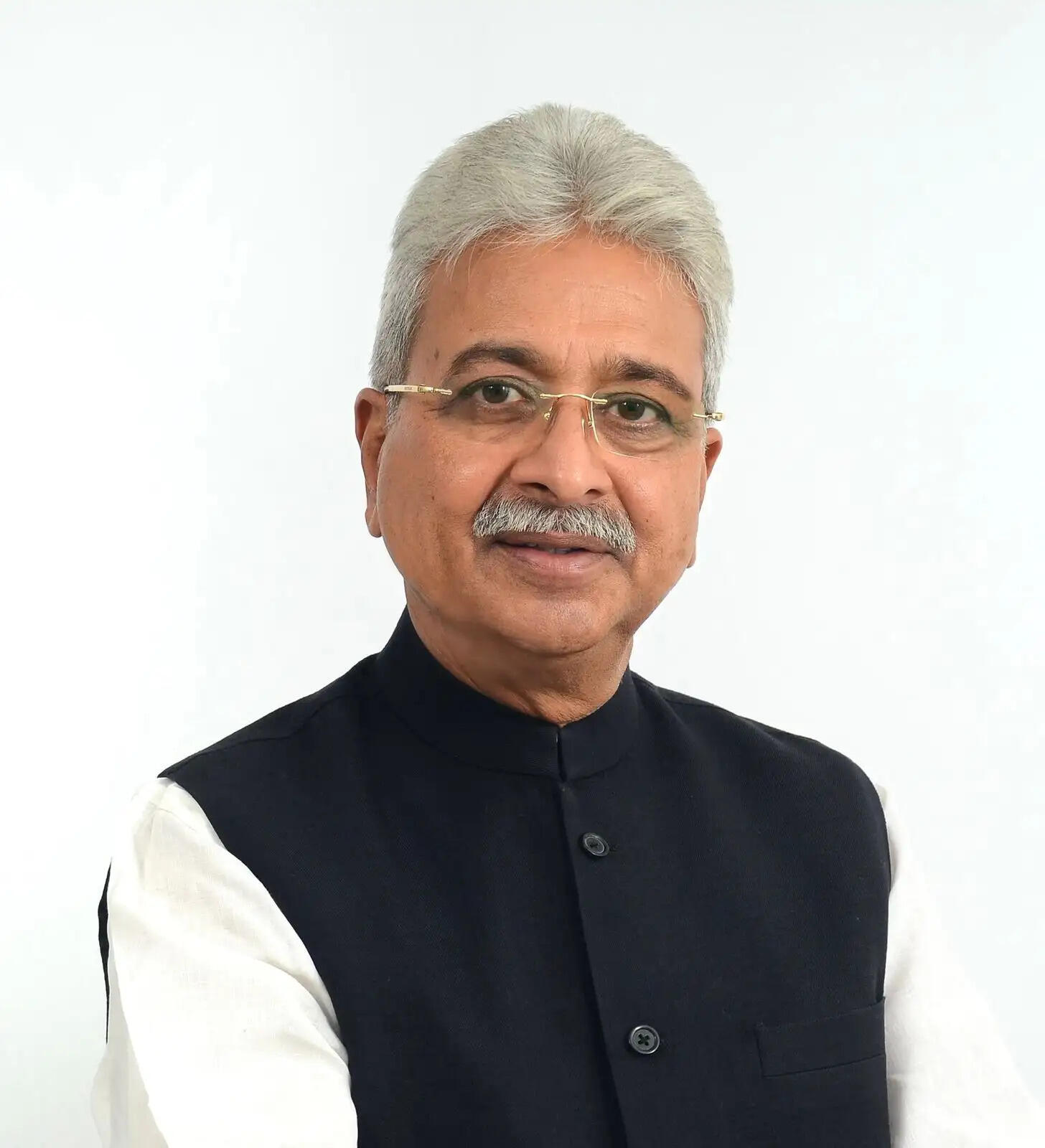&nbsp;पीने के पानी के लिए संघर्ष कर रहा चानौत गांव, क्या यही लोकतंत्र और सुशासन की पहचान है? &mdash; राव नरेंद्र सिंह&nbsp;