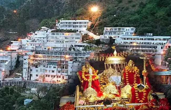 खराब मौसम के चलते नहीं शुरू हो पाई माता वैष्णो देवी यात्रा, अगले आदेशों तक फिर स्थगित