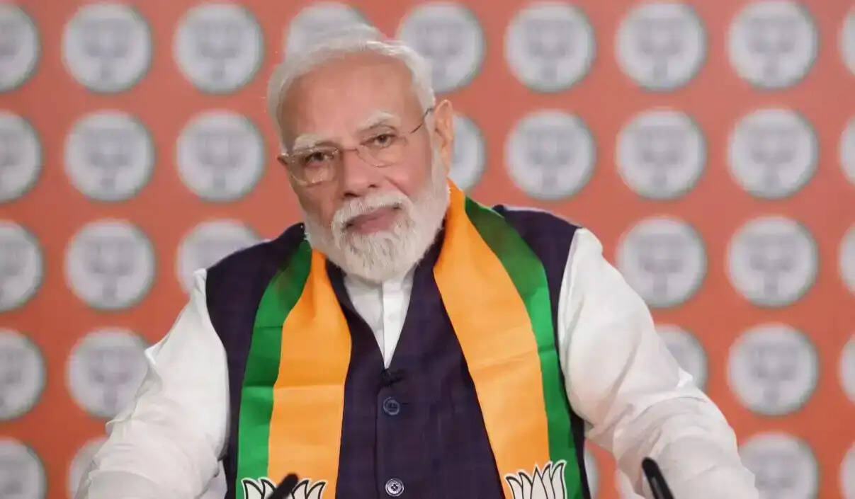 &nbsp;&nbsp;सेवा करते-करते ही सेवा का संदेश दें, उपदेश नहीं : मोदी