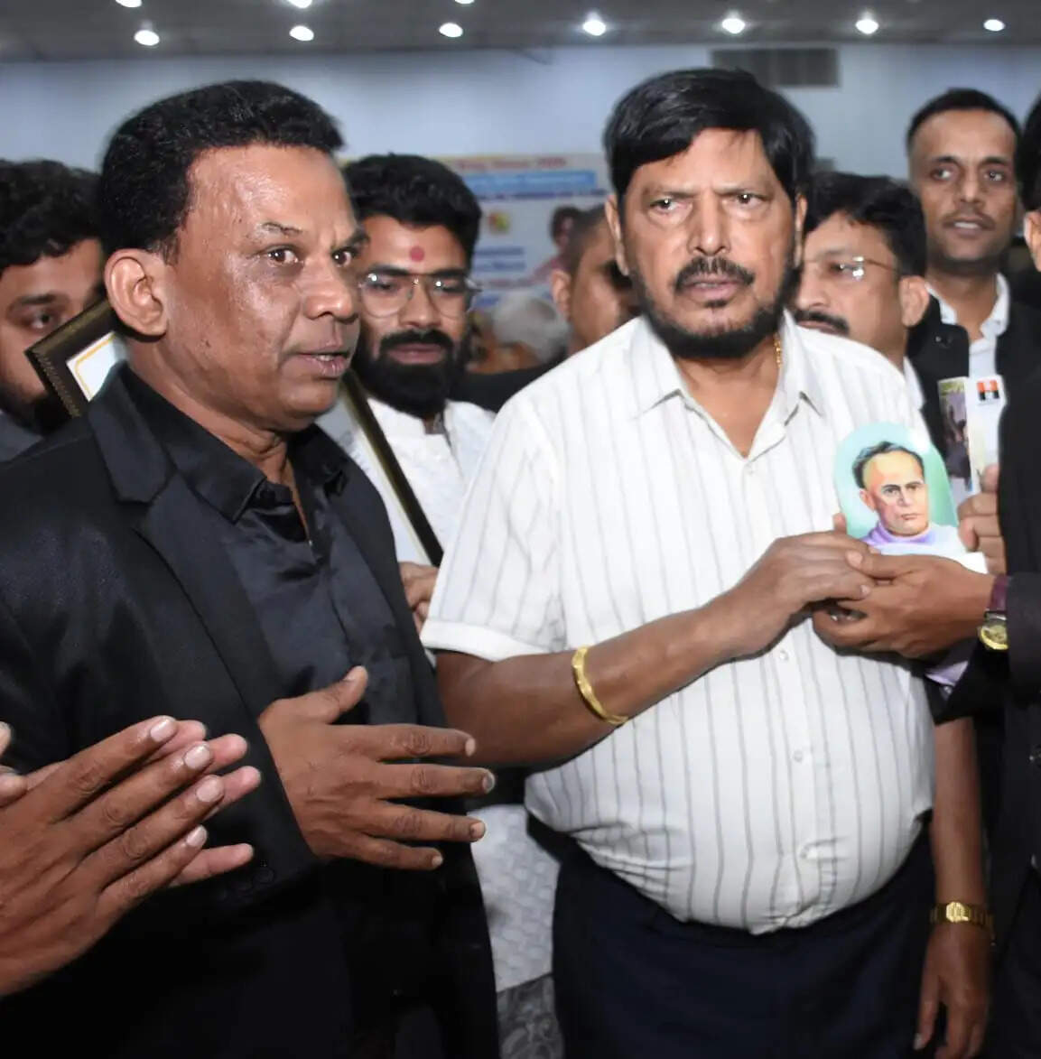वाहन सफाई के साथ