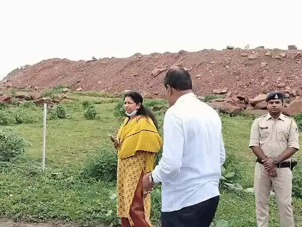 &nbsp;&nbsp;मप्र&nbsp;के&nbsp;सागर में जहरीली शराब से 11 मौतें, आठ गंभीर मरीज बीएमसी रेफर