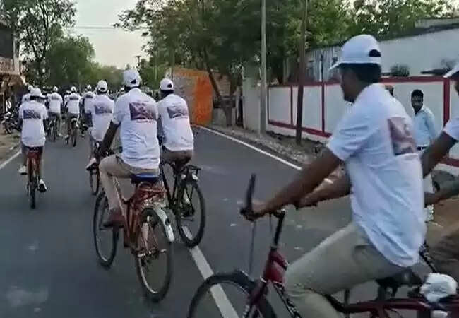 साइकिल में छुपे थे सेहतमंद होने के राज, अब बाइक के हैंडल के सहारे दौड़ रही जिंदगी