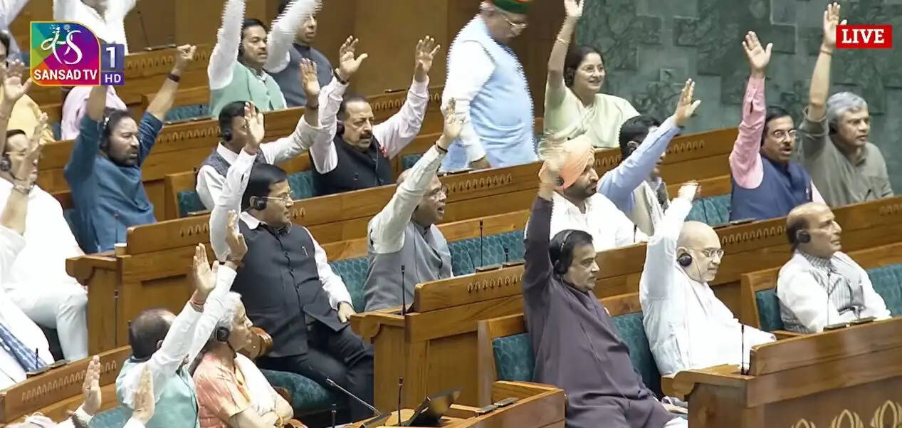 &nbsp;लोकसभा अध्यक्ष ओम बिरला को हटाने का विपक्ष का प्रस्ताव खारिज