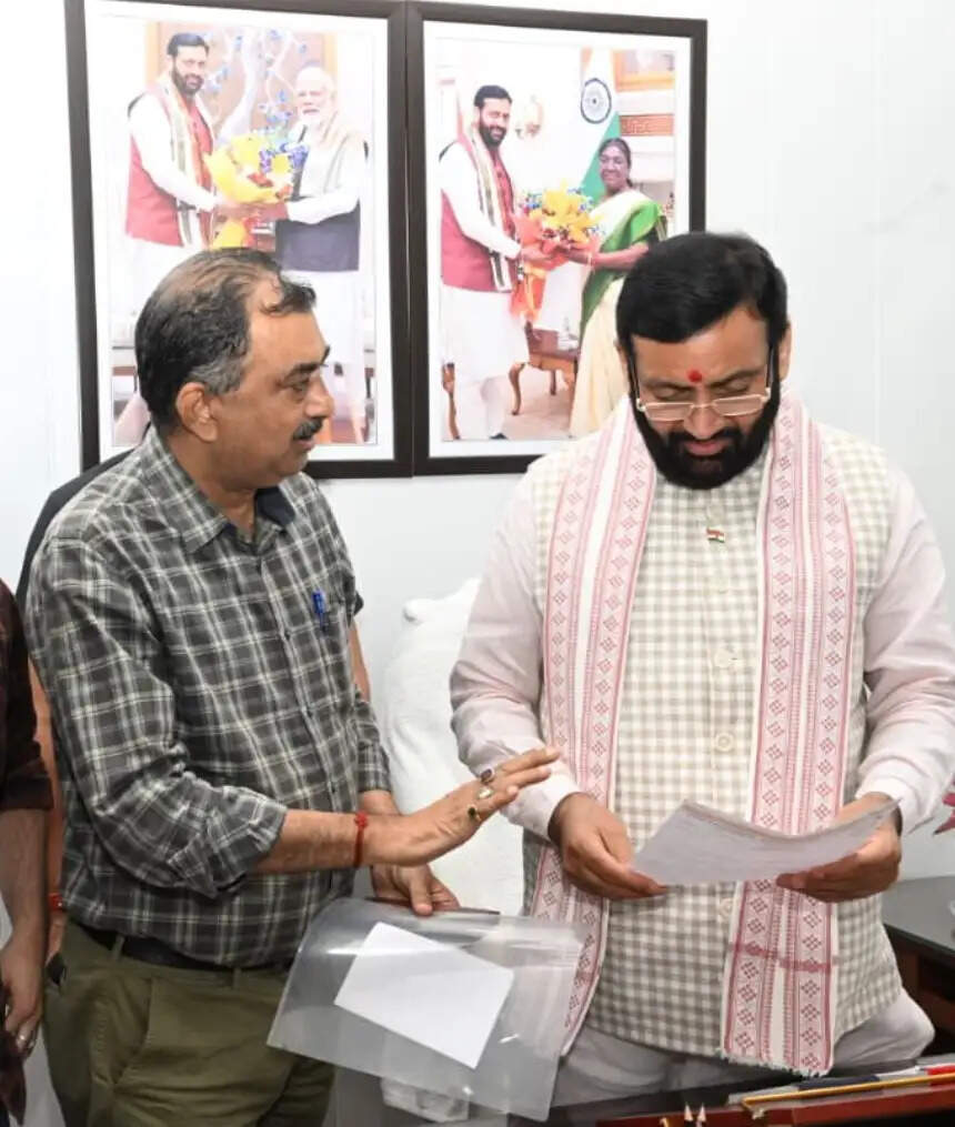 &nbsp;मीडिया वैल बिंग एसोसिएशन के अध्यक्ष चंद्र शेखर धरणी ने हरियाणा के मुख्यमंत्री नायब सिंह सैनी से मुलाक़ात की