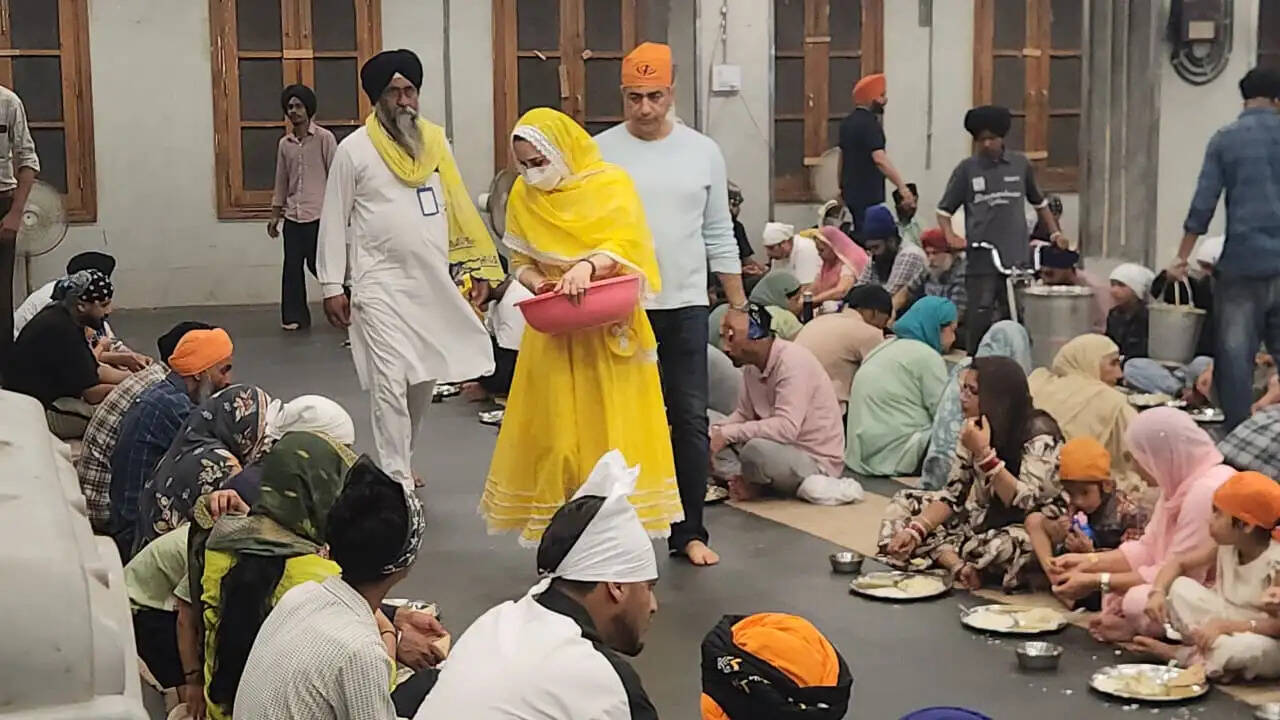 &nbsp;&nbsp;बॉलीवुड अभिनेत्री प्रीति जिंटा ने टीम के लिए दरबार साहिब में की अरदास