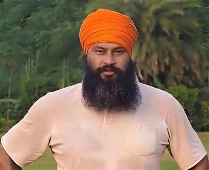 &nbsp;&nbsp;परविंदर झोटा की हत्या पर विपक्ष ने मान सरकार को घेरा, कानून-व्यवस्था और नशा विरोधी अभियान पर उठाए सवाल