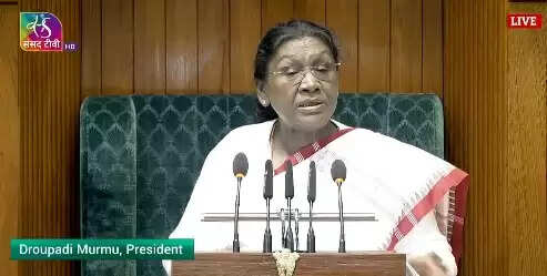 &nbsp;ऑपरेशन सिंदूर में दिखा भारत का शौर्य, जी-राम-जी कानून से गांवों में रोजगार को नई मजबूती : राष्ट्रपति मुर्मु​​​​​​​