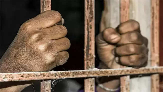 मुंबई में नाइजीरियन नागरिक सहित चार ड्रग पेडलर गिरफ्तार