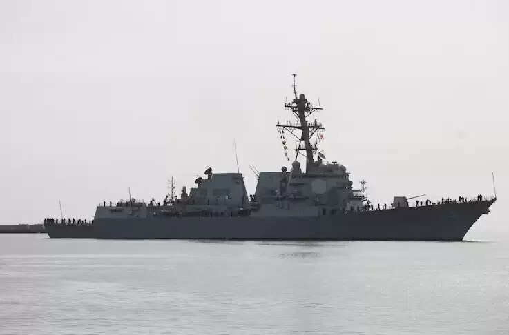 &nbsp;वेनेजुएला के दो सैन्य विमान अमेरिकी नौसेना के पोत के पास से गुजरे, पेंटागन ने भड़काऊ कदम माना