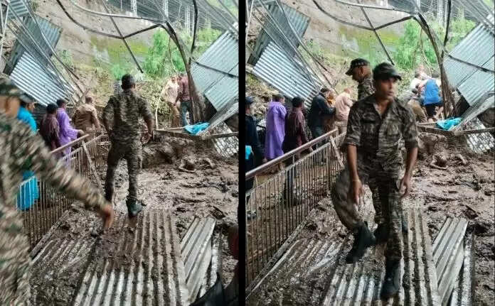 &nbsp;&nbsp;वैष्णो देवी मंदिर के पास भूस्खलन में 32 लोगों की मौत