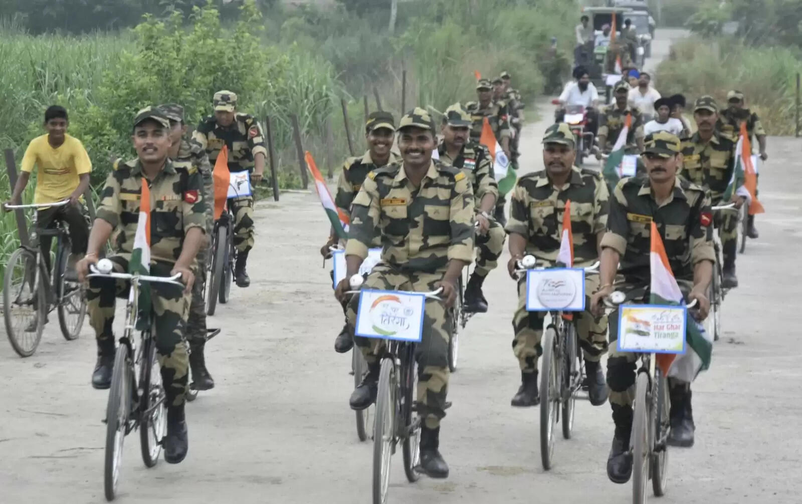 &nbsp;बीएसएफ ने पंजाब के सीमावर्ती जिलों में चलाया &lsquo;हर घर तिरंगा&rsquo; अभियान