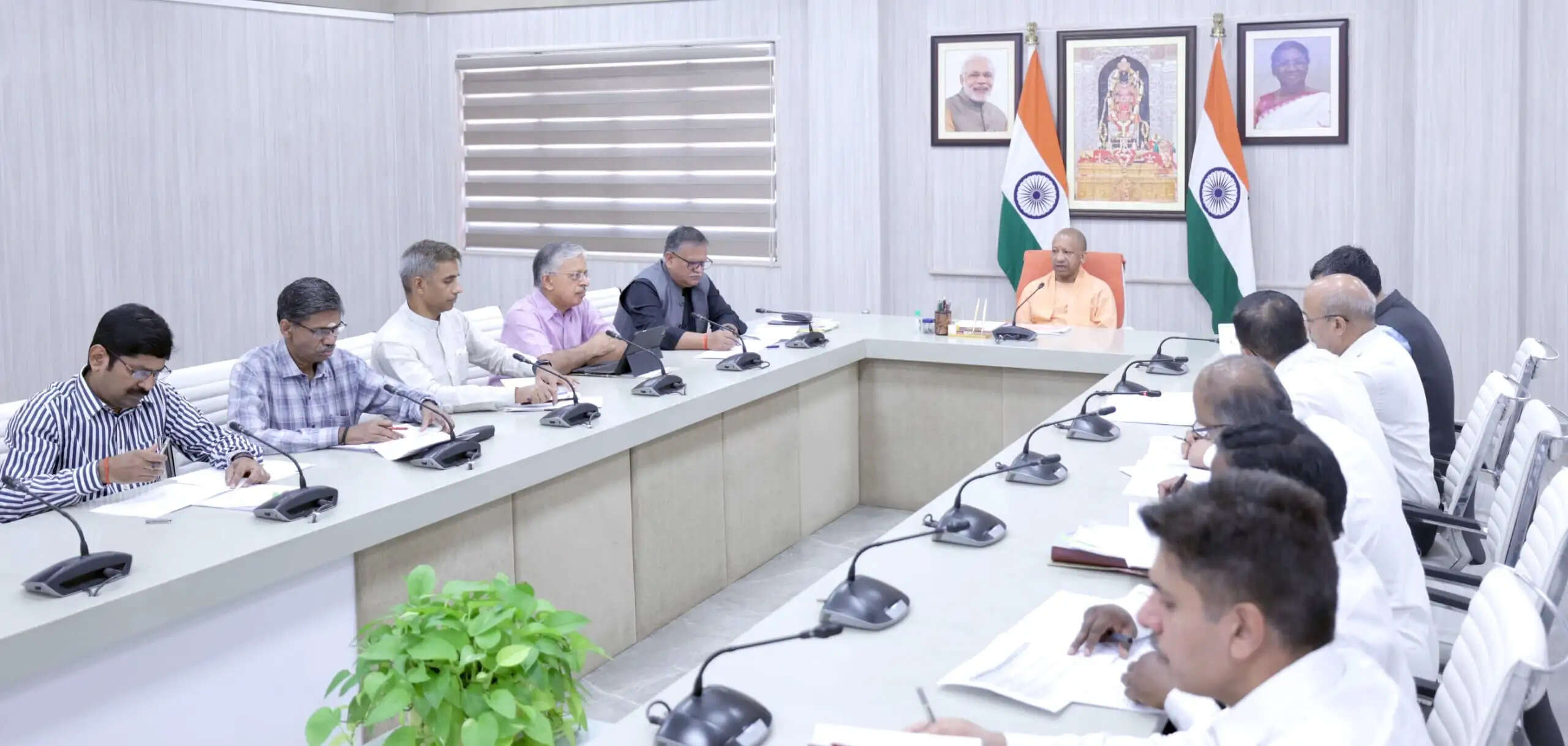 आउटसोर्सिंग कार्मिकों की सेवा संबंधी सुरक्षा सुनिश्चित करने के लिए गठित होगा सेवा निगम