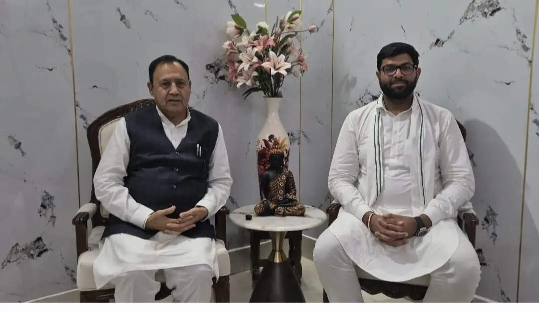 &nbsp;&nbsp;परिवार तोड़ने वालों ने ही परिवार को कमजोर किया : दिग्विजय सिंह चौटाला