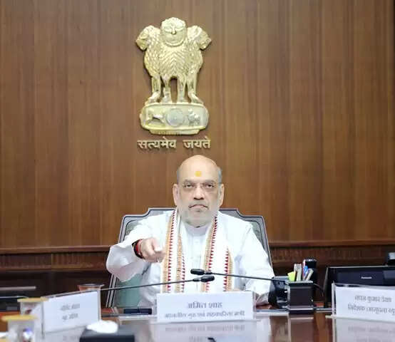 अब देश के 13 हवाई अड्डों पर मिलेगी 30 सेकंड में इमीग्रेशन सुविधा : अमित शाह