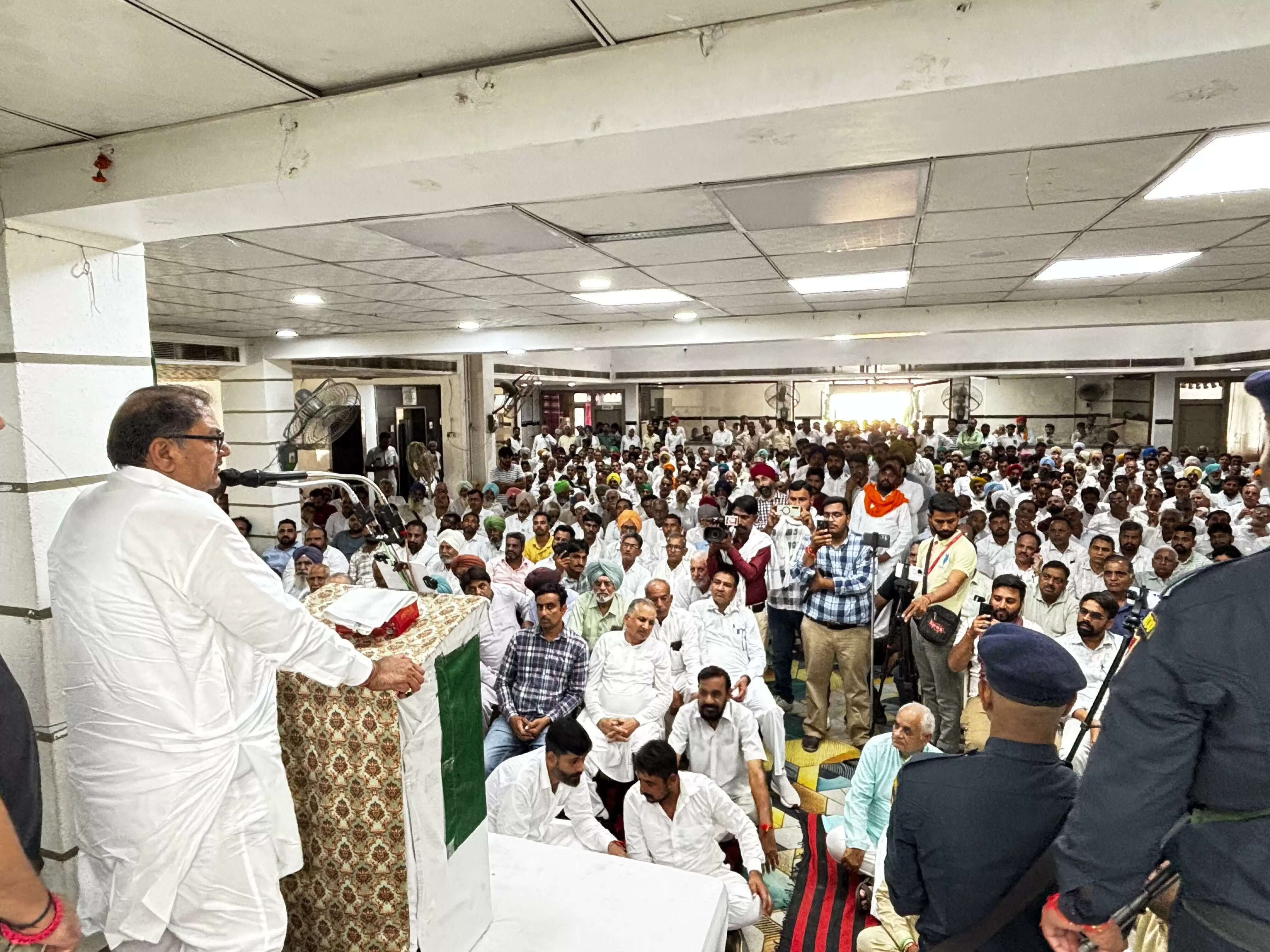 &nbsp;हम सत्ता के नहीं जनसेवा के भूखे: अभय सिंह चौटाला​​​​​​​