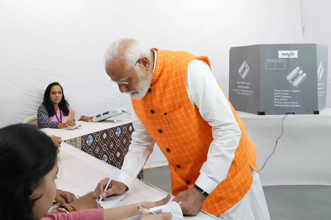   मतदान करना कोई सामान्य दान नहीं, महात्म्य है इसका : प्रधानमंत्री मोदी​​​​​​​