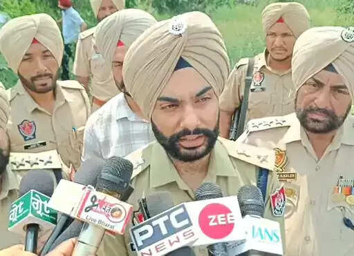 &nbsp;पंजाब में रिहायशी कॉलोनी में बम फटा:धमाके से उसे ले जाने वाले के हाथ-पैर उड़े;