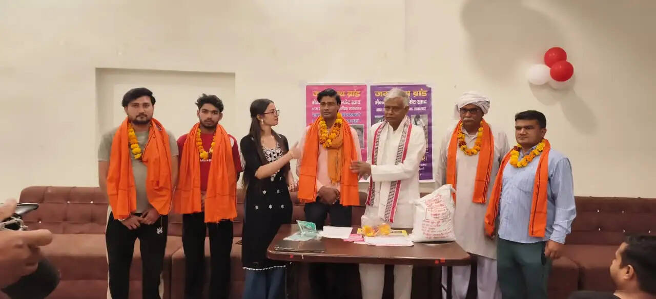 न्यू दिल्ली से पत्रकार ऊषा माहना की कलम से