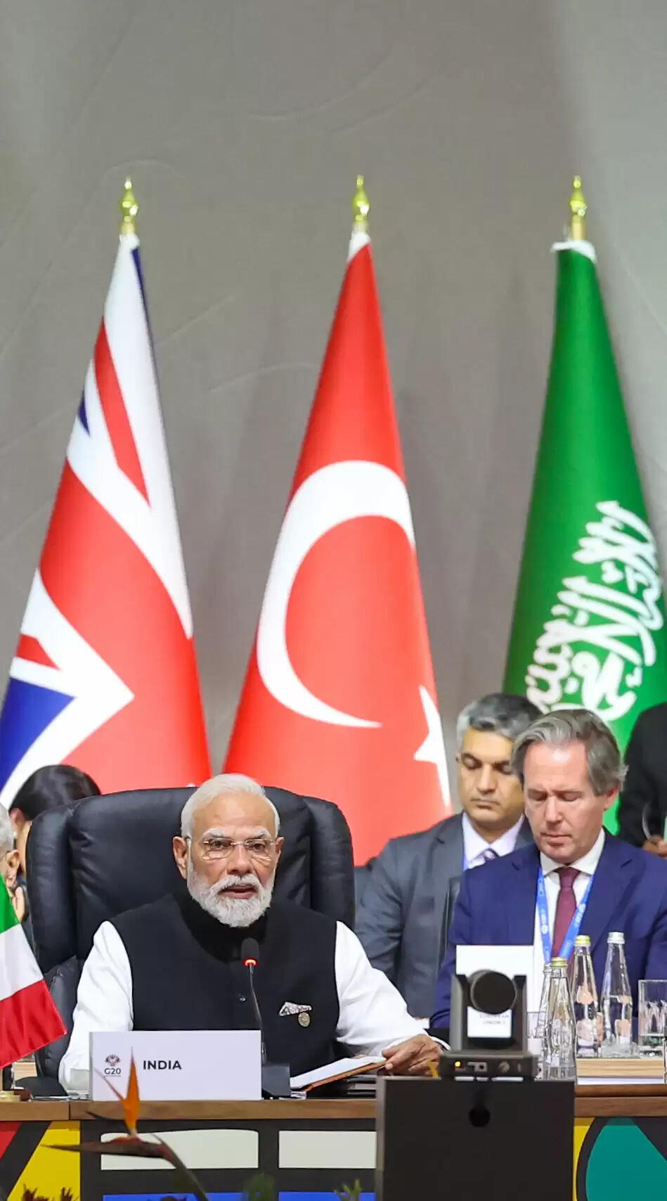 &nbsp;प्रधानमंत्री मोदी ने जी-20 में समावेशी विकास, वैश्विक स्वास्थ्य सुरक्षा और ड्रग&ndash;टेरर नेक्सस पर रखे ठोस प्रस्ताव