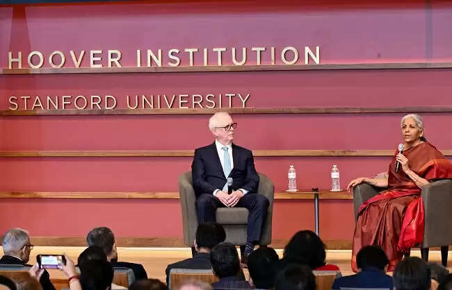 वित्त मंत्री सीतारमण की सैन फ्रांसिस्को में कारोबारी दिग्गजों से मुलाकात, निवेश व तकनीकी सहयोग पर चर्चा