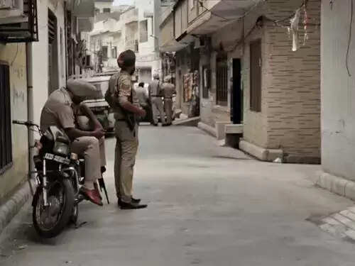 &nbsp;&nbsp;धमकी के बाद साेशल मीडिया इंफ्लुएंसर दीपिका ने बंद किया अपना अकांउट, घर पर पुलिस तैनात