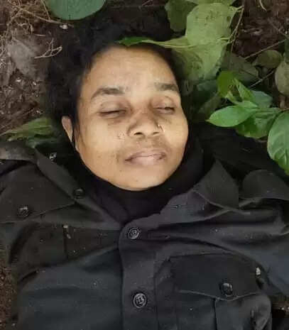 मुठभेड़ में मोस्ट वांटेड हिडमा व उसकी पत्नी समेत छह माओवादी ढेर