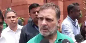 &nbsp;&nbsp;गृहमंत्री के चर्चा के प्रस्ताव पर राहुल का पलटवार- भाषण नहीं, छात्रों पर कार्रवाई का जवाब चाहिए