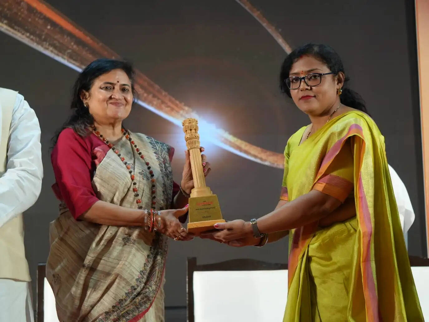 न्यू दिल्ली से पत्रकार ऊषा माहना की कलम से