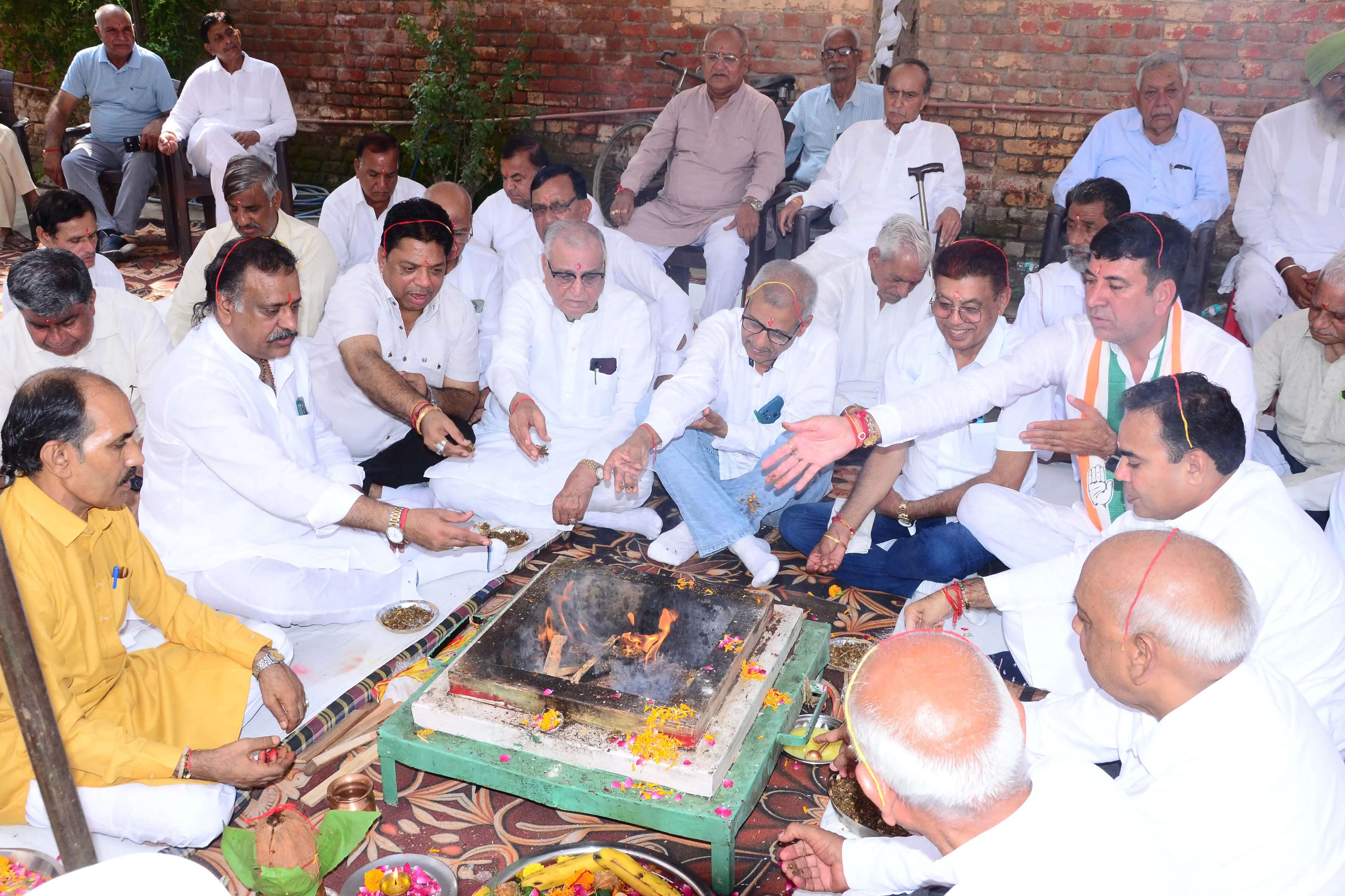प्रदेशभर में जनसरोकार के रूप में मनाया कुमारी सैलजा का 64वां जन्मदिन