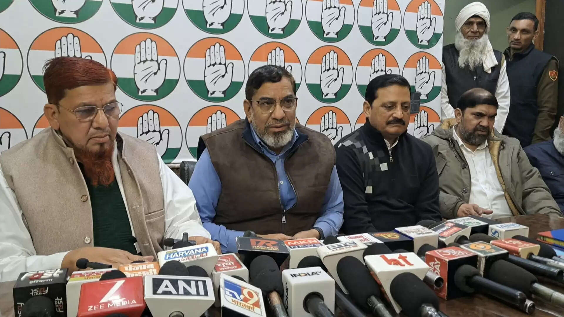 &nbsp;&nbsp;मनरेगा में बदलाव काे सहन नही करेगी कांग्रेस