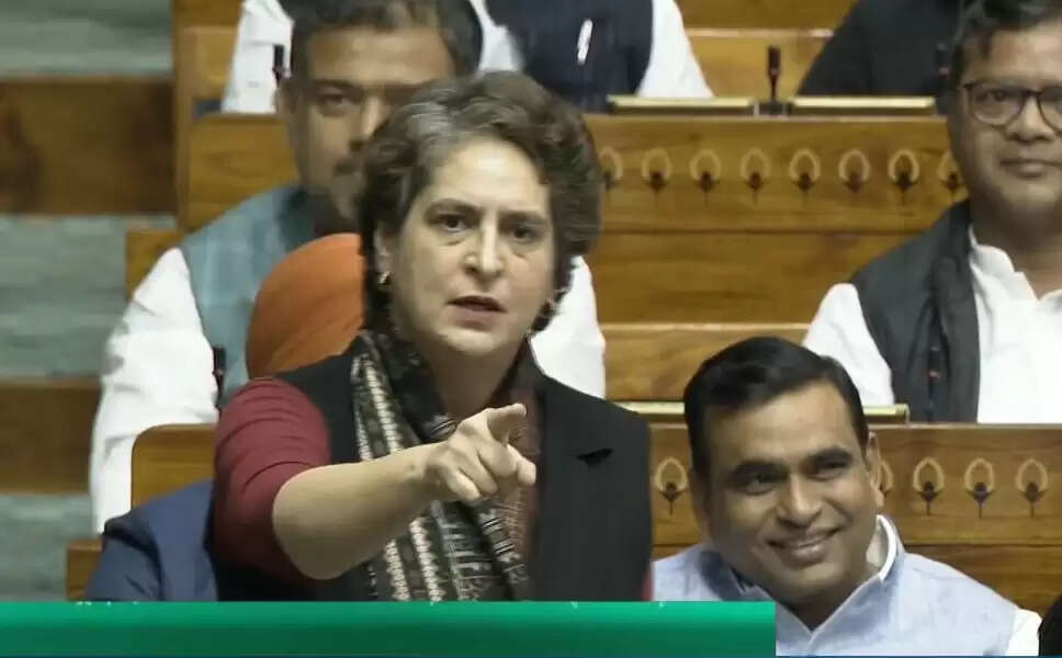   वंदेमातरम हमारे लिए पवित्र, सरकार ध्यान भटकाने के लिए करा रही चर्चा : प्रियंका गांधी