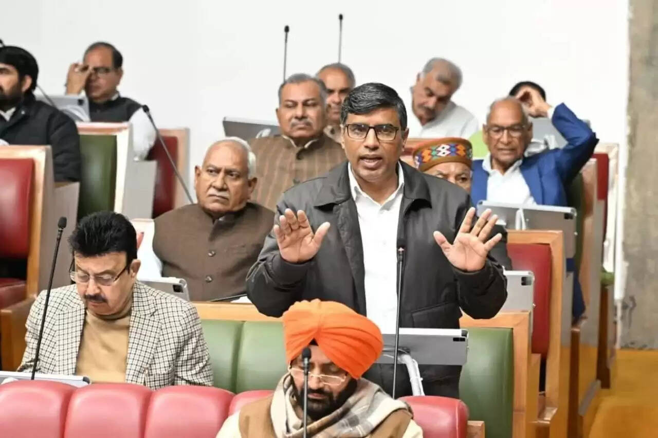 हरियाणा विधानसभा में स्कूल-कॉलेज इंफ्रास्ट्रक्चर पर हंगामा