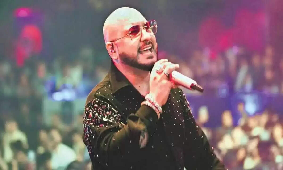 &nbsp;&nbsp;बॉलीवुड गायक बी प्राक को जान से मारने की धमकी देकर मांगे 10 करोड़​​​​​​​