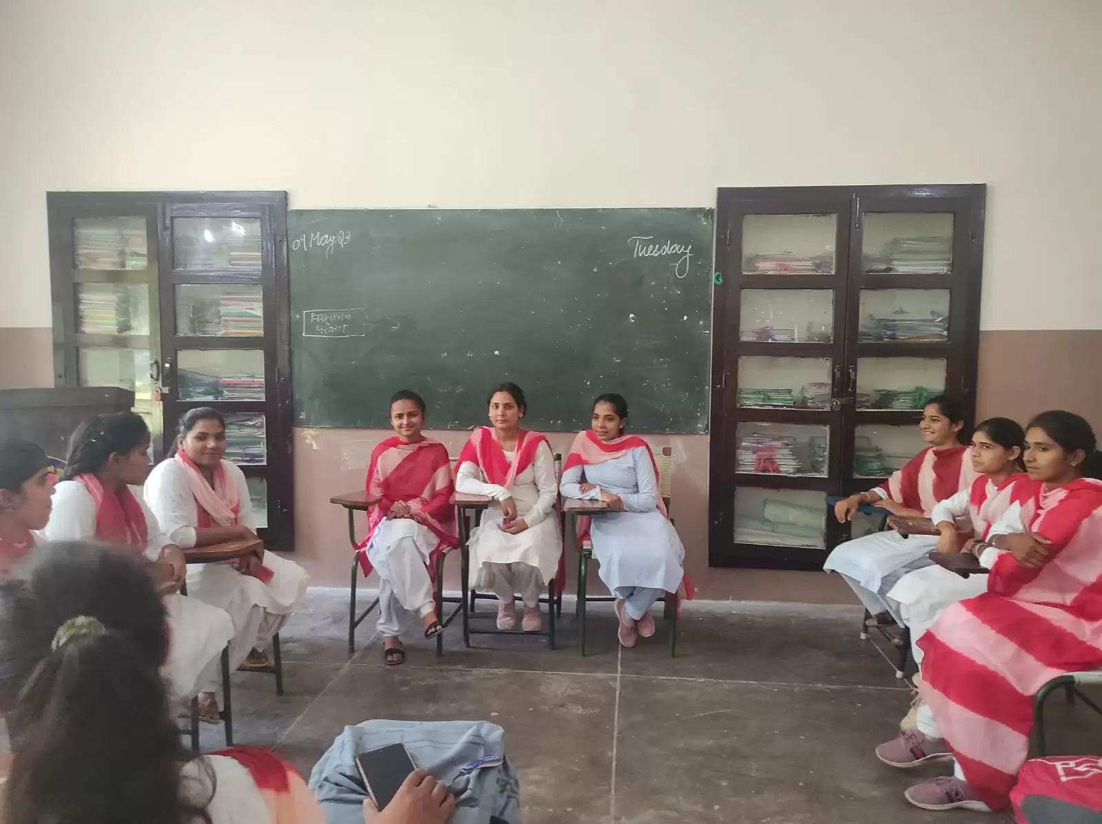 भगवान श्री कृष्ण महिला शिक्षण महाविद्यालय में  भाषा खेलों का आयोजन 