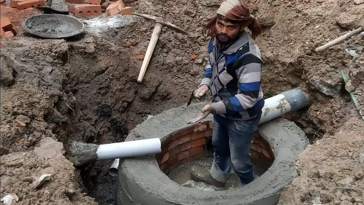 नजफगढ़ की 39 अनाधिकृत कॉलोनियों में दिल्ली सरकार बिछाएगी सीवर लाइन