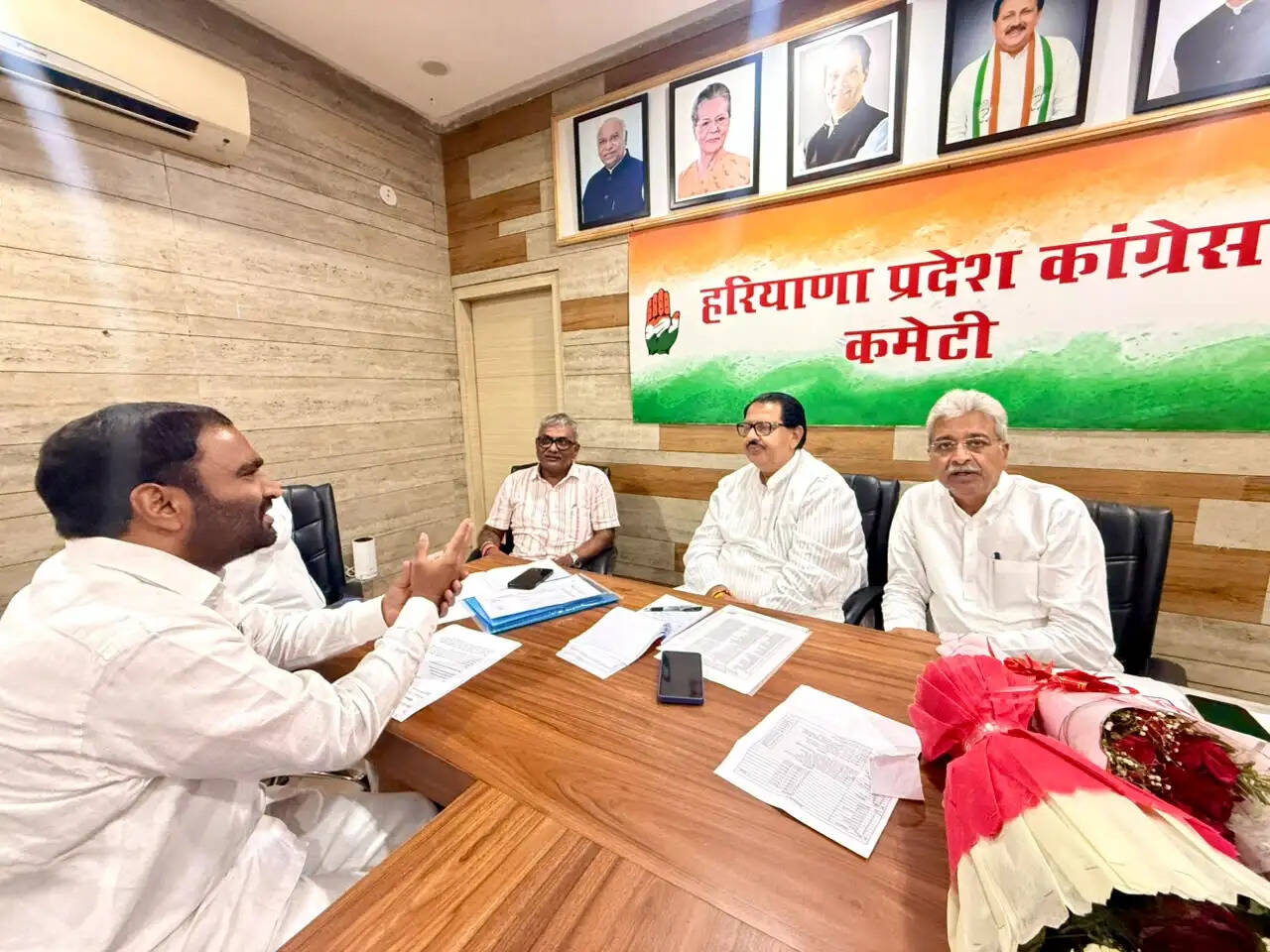 मतदाता सूची पुनरीक्षण (SIR) पर हरियाणा कांग्रेस हुई सक्रिय, प्रभारी संजय दत्त ने जिला अध्यक्षों को दिए आवश्यक दिशा-निर्देश