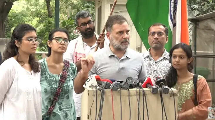 राहुल गांधी ने धर्मेंद्र प्रधान के इस्तीफे को बताया छात्रों की जीत, बोले- प्रधानमंत्री को छात्रों से माफी मांगनी चाहिए