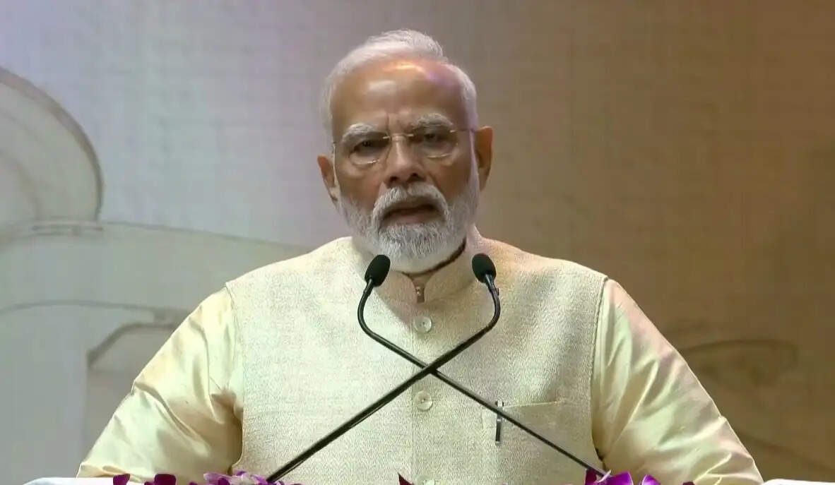 &nbsp;&nbsp;यूपीएससी चयन प्रक्रिया में भविष्य की जरूरतों के अनुरूप बदलाव जरूरी : मोदी