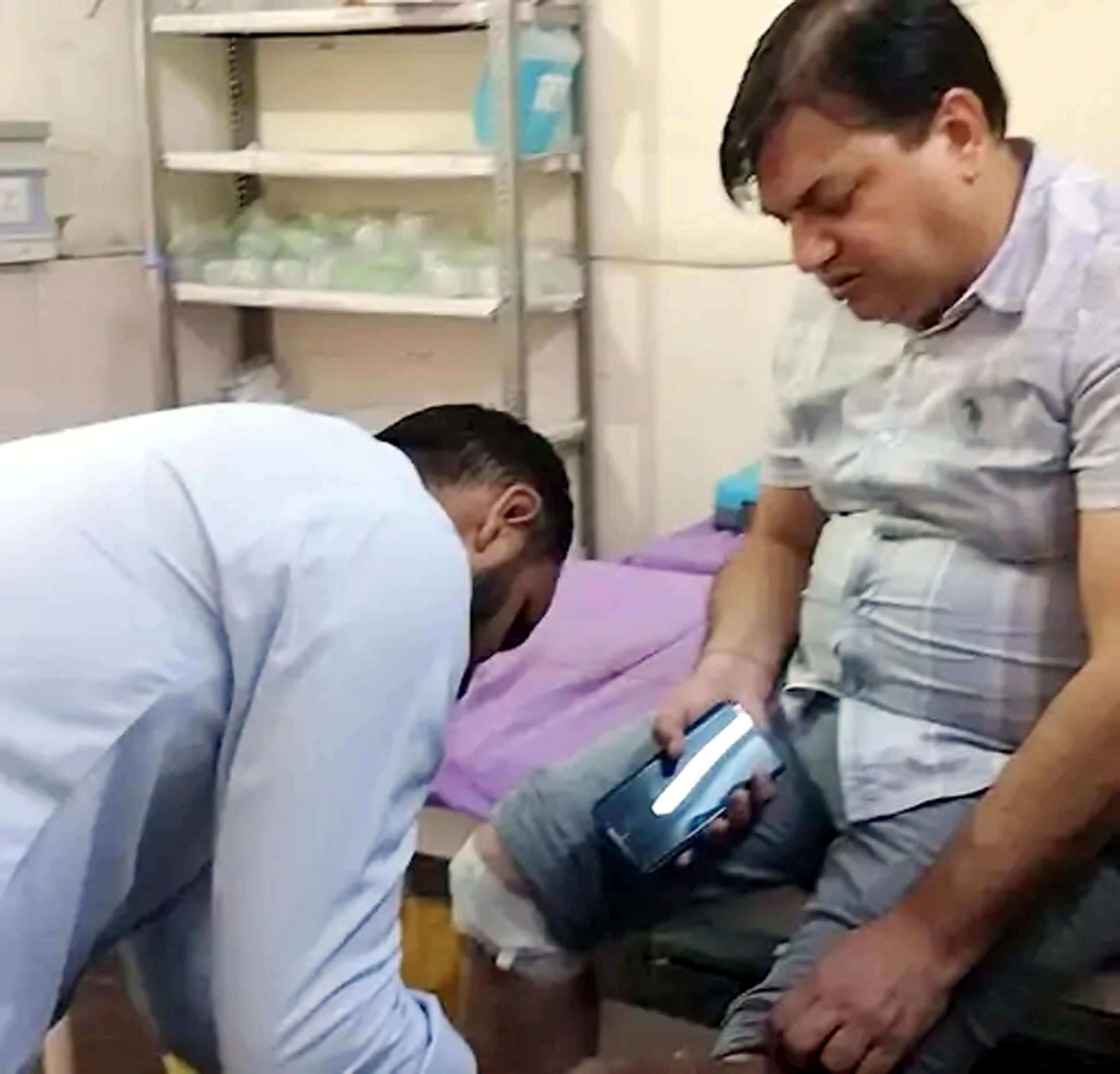 बिजली निगम के कार्यालय में हंगामा और हाथापाई, एक्सईएन की शिकायत पर किसान के खिलाफ मामला दर्ज