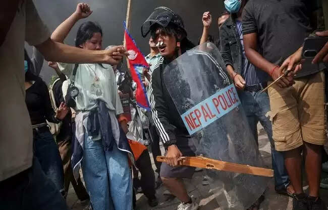 &nbsp;&nbsp;नेपाल में हिंसक आंदोलन के दौरान मरने वालों की संख्या बढ़कर 51 हुई