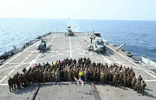  भारत-अमेरिकी सेनाओं के बीच 'टाइगर ट्राइंफ' अभ्यास का समुद्री चरण शुरू