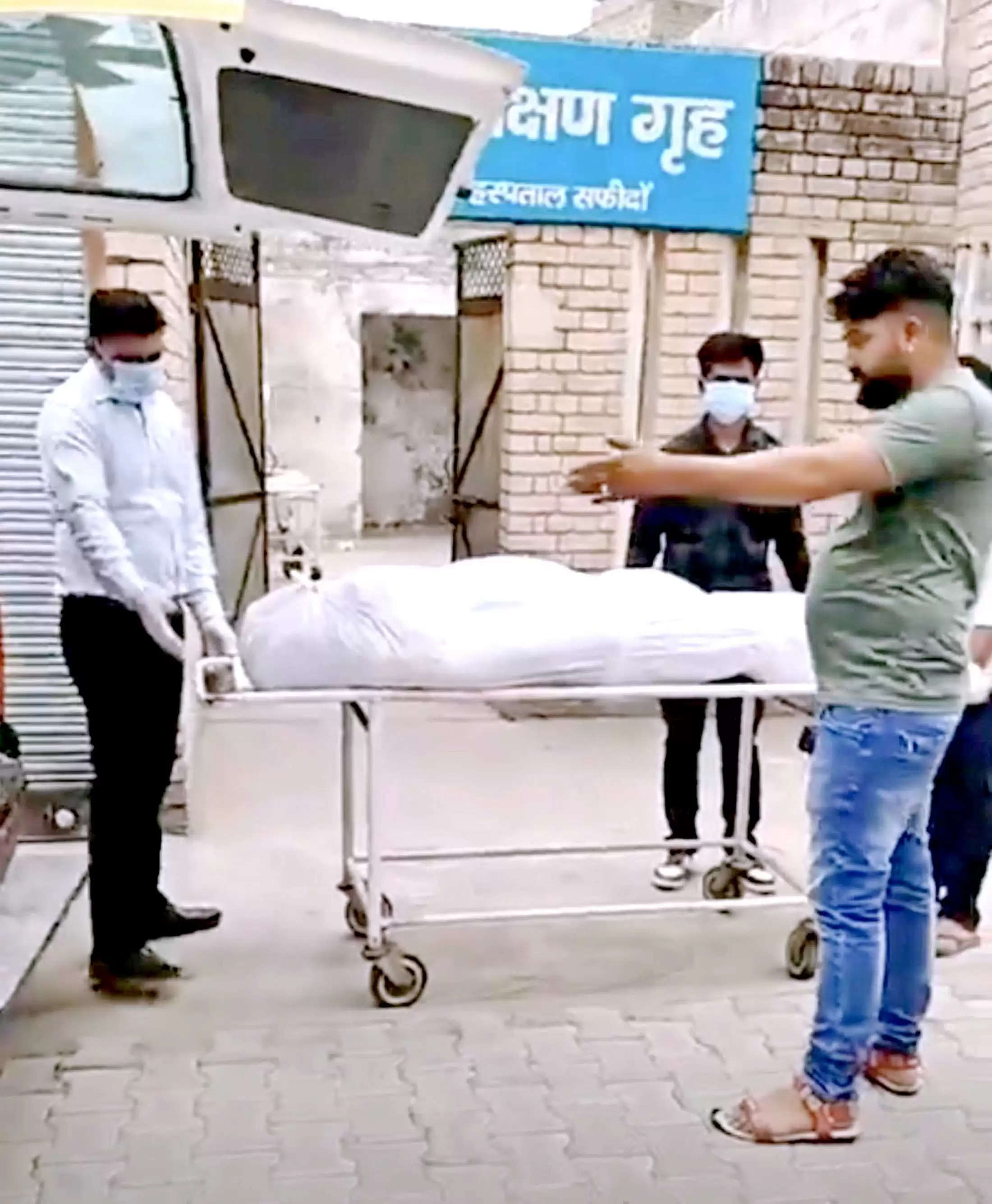  सफीदों के नागरिक अस्पताल में फ्रीज खराब होने से खराब हुआ शव