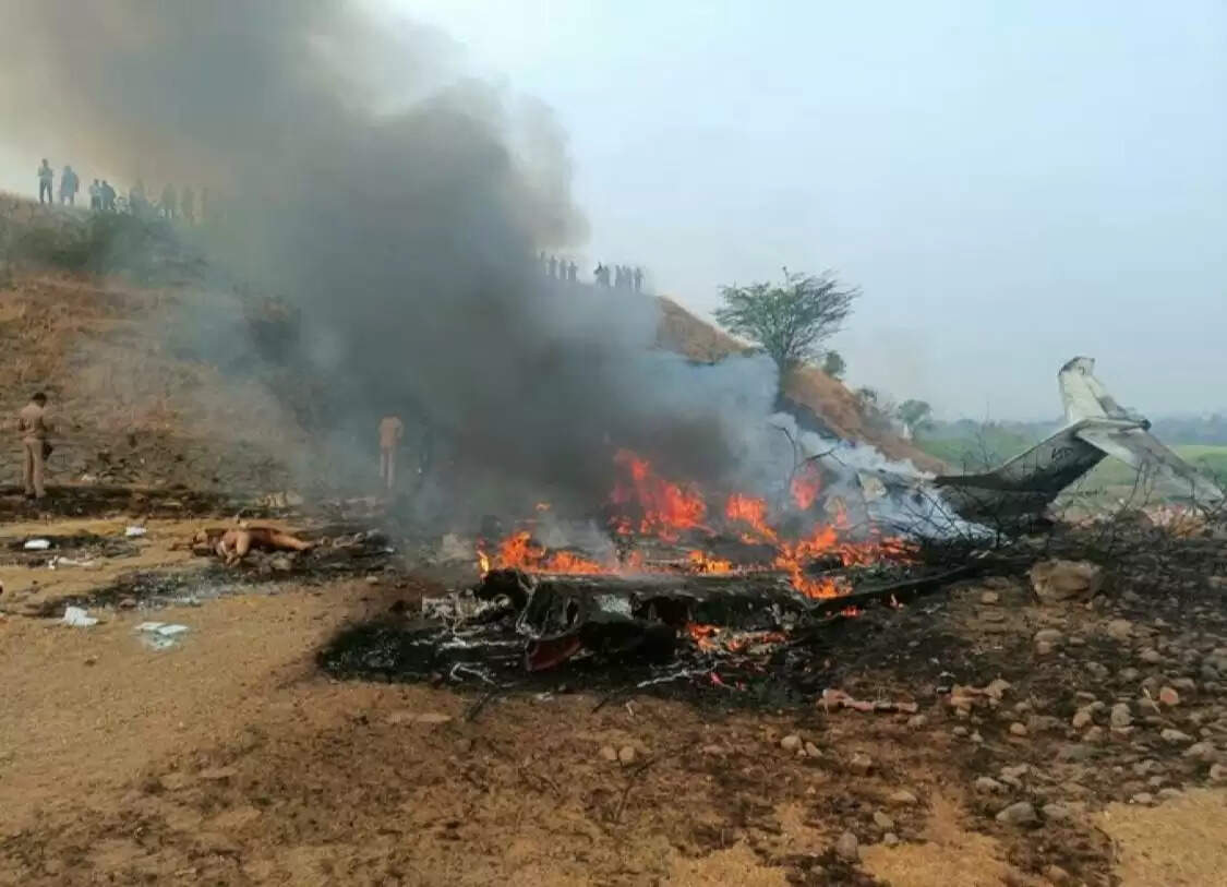 &nbsp;&nbsp;महाराष्ट्र के उप मुख्यमंत्री अजित पवार समेत छह की विमान दुर्घटना में मौत