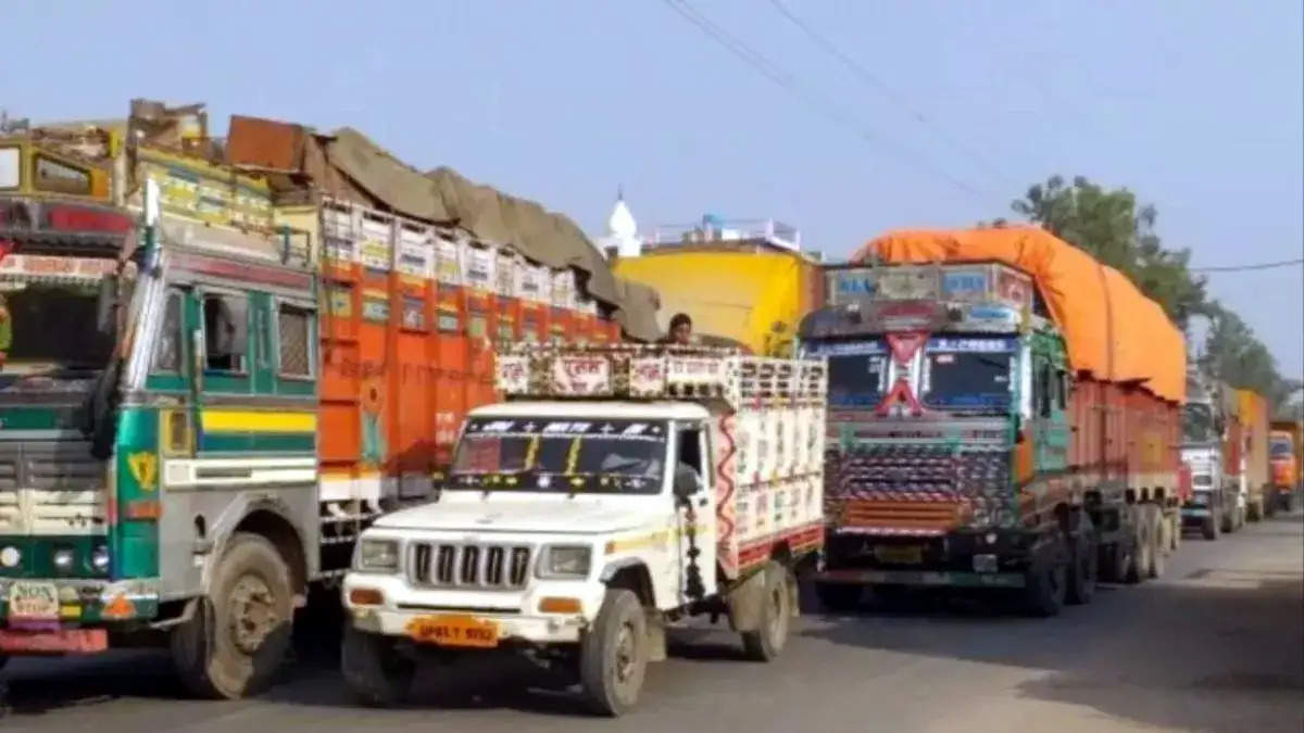   दिल्ली में भारी वाहनों की एंट्री रहेगी बैन
