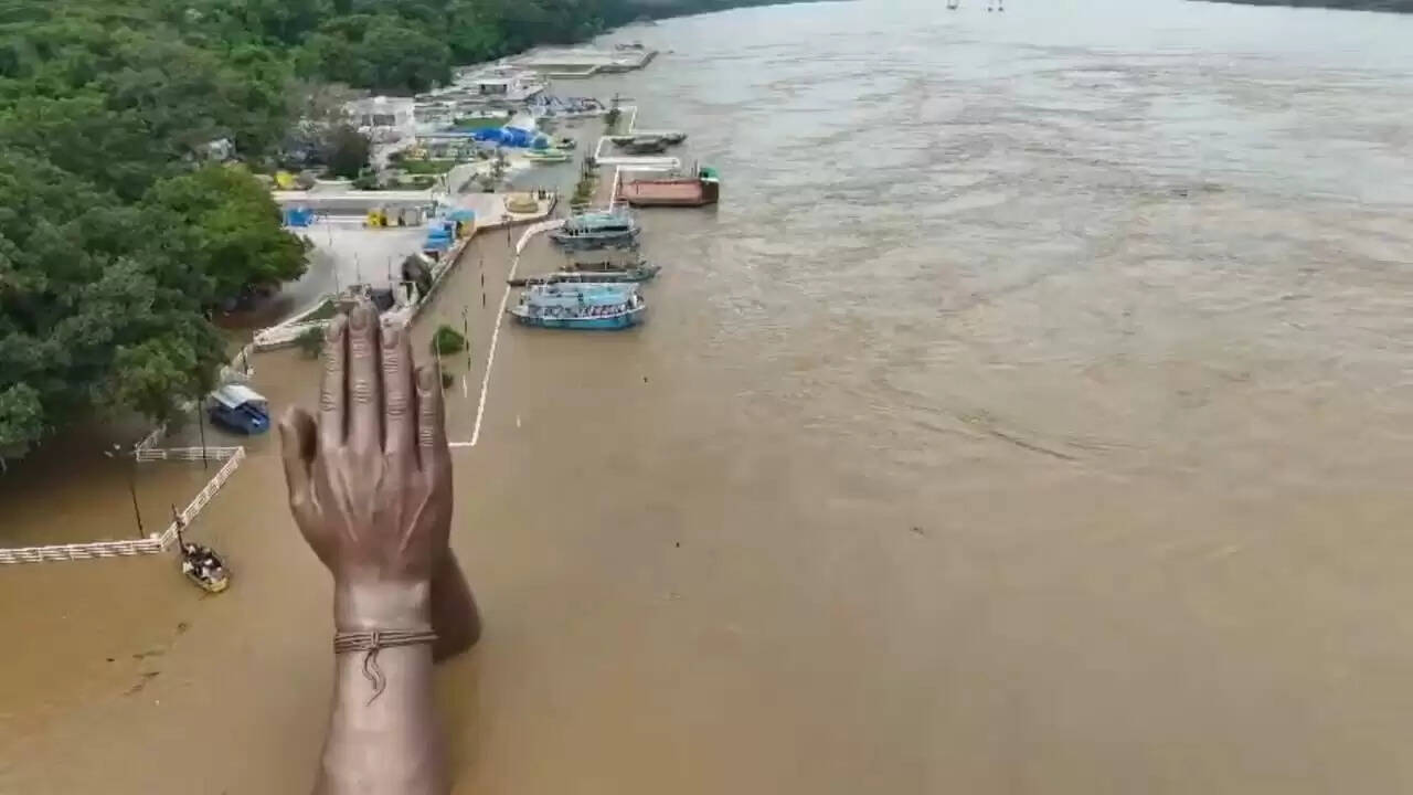 &nbsp;वाराणसी: खतरे के निशान से ऊपर गंगा, हालात खराब, तटवर्ती क्षेत्र में जनजीवन अस्त-व्यस्त