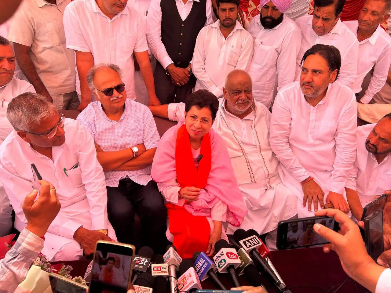 गलत कृषि नीतियों से किसान, व्यापारी और मजदूर सभी परेशान: कुमारी सैलजा