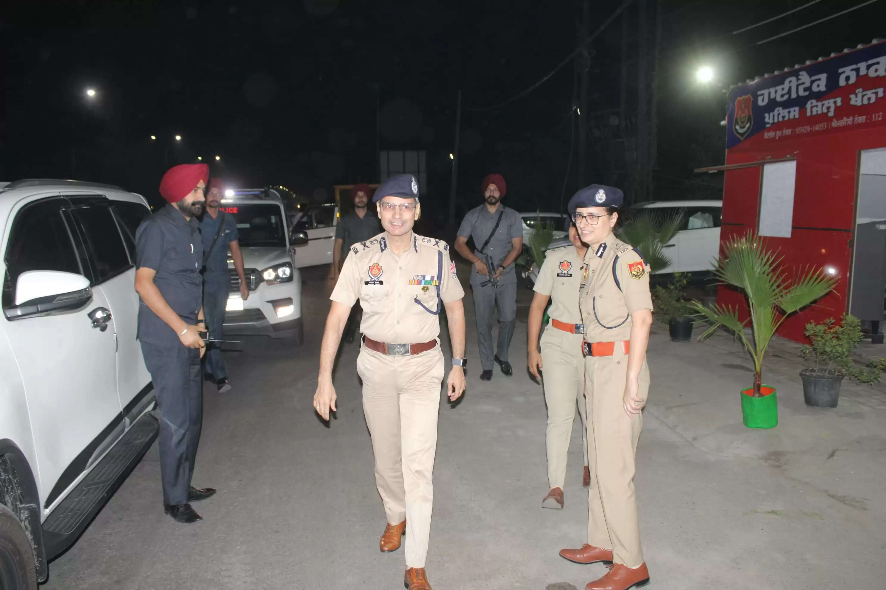 &nbsp;&nbsp;पंजाब के डीजीपी ने आधी रात को लिया पुलिस नाकों का जायजा, परखी जमीनी हकीकत