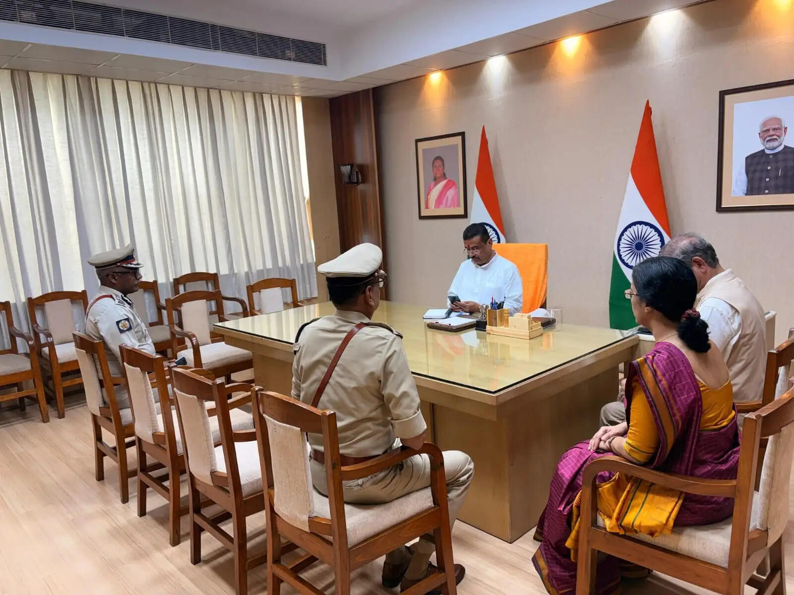 &nbsp;&nbsp;शुभेंदु अधिकारी की पहली कैबिनेट बैठक में बड़ा फैसला, बीएसएफ को मिलेगी जमीन